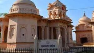 Jabalpur मे स्थित Pachmatha Laxmi Mandir